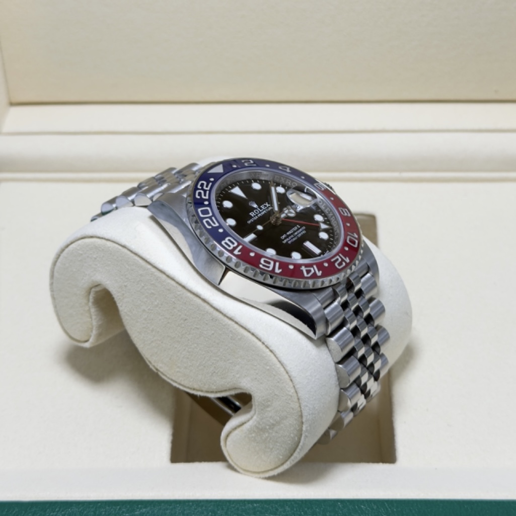 Rolex GMT-Master II Pepsi Jubilee Bracelet 40mm Ref: 126710BLRO (2020)