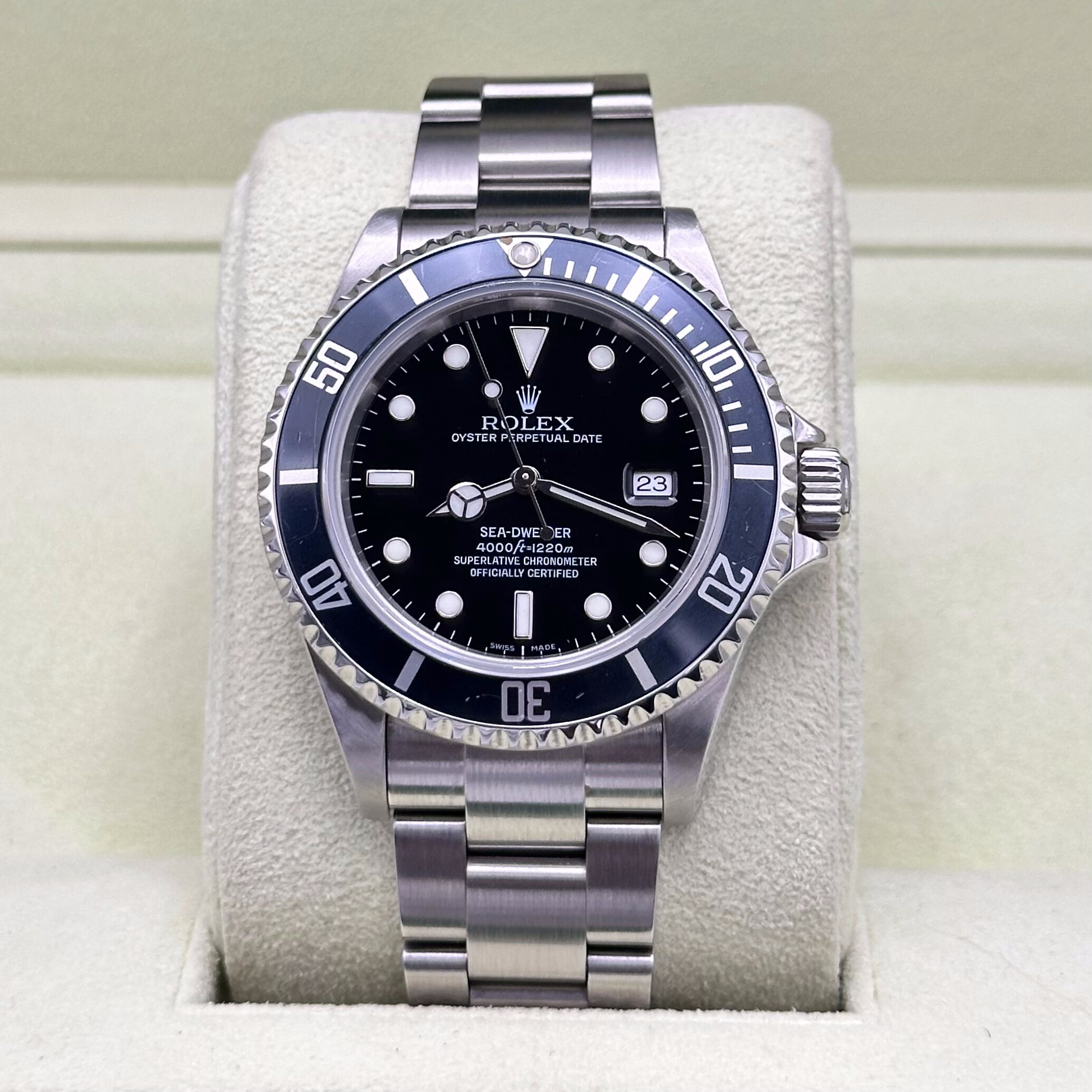 Rolex Sea-Dweller 4000 ref. 16600 40mm Black Dial