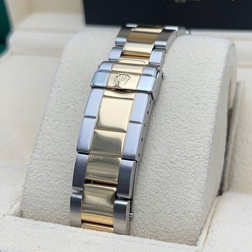 Brand new and second-hand luxury watches and bags for sale