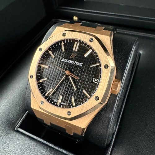 Brand new and second-hand luxury watches and bags for sale