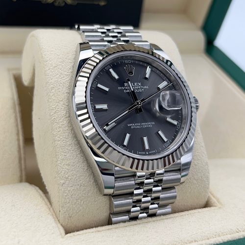 Brand new and second-hand luxury watches and bags for sale