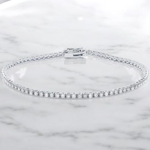 Elegant 18ct White Gold Diamond Tennis Bracelet - 5.00ct