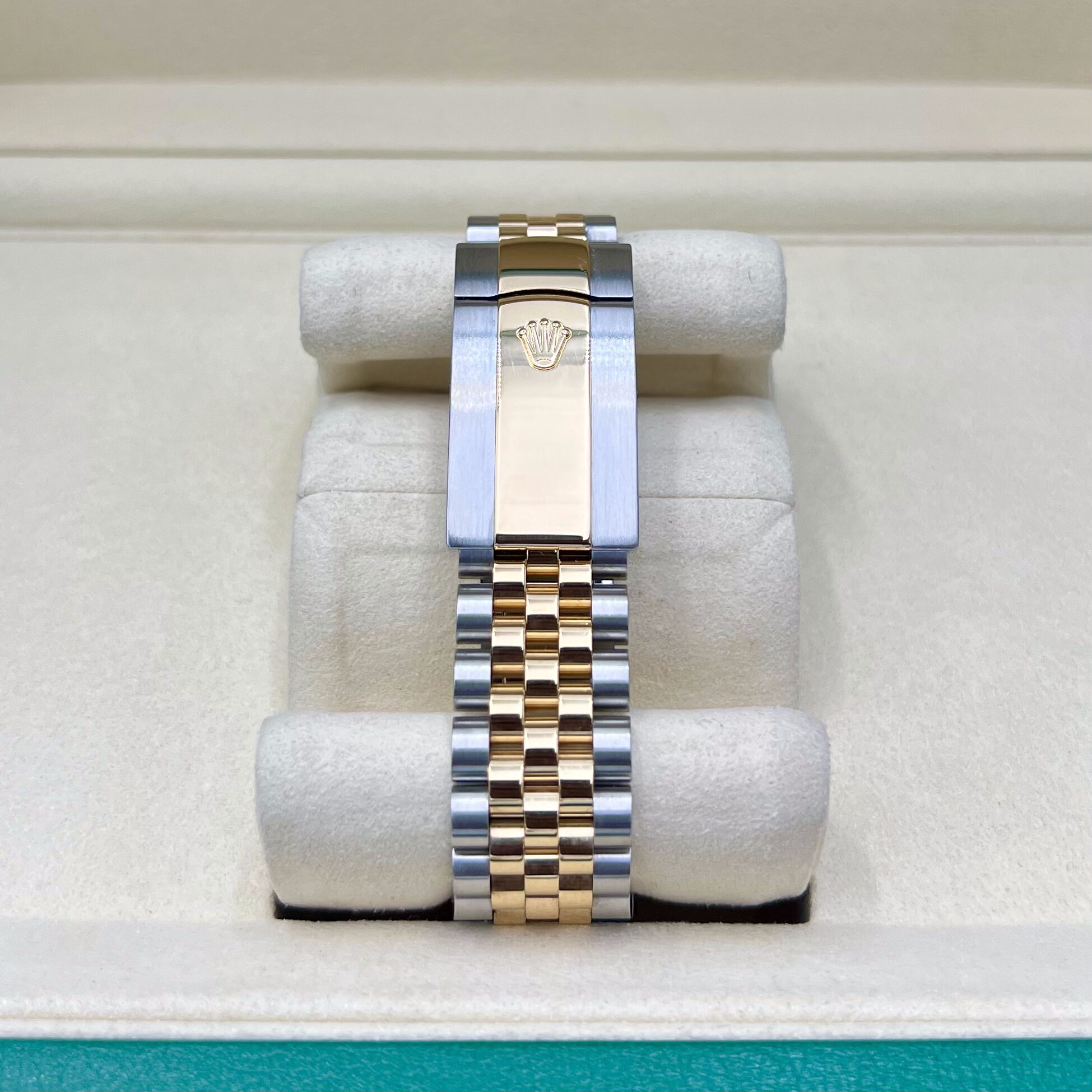 Rolex Datejust 41mm Champagne Diamond Dial Ref: 126333 (2022)