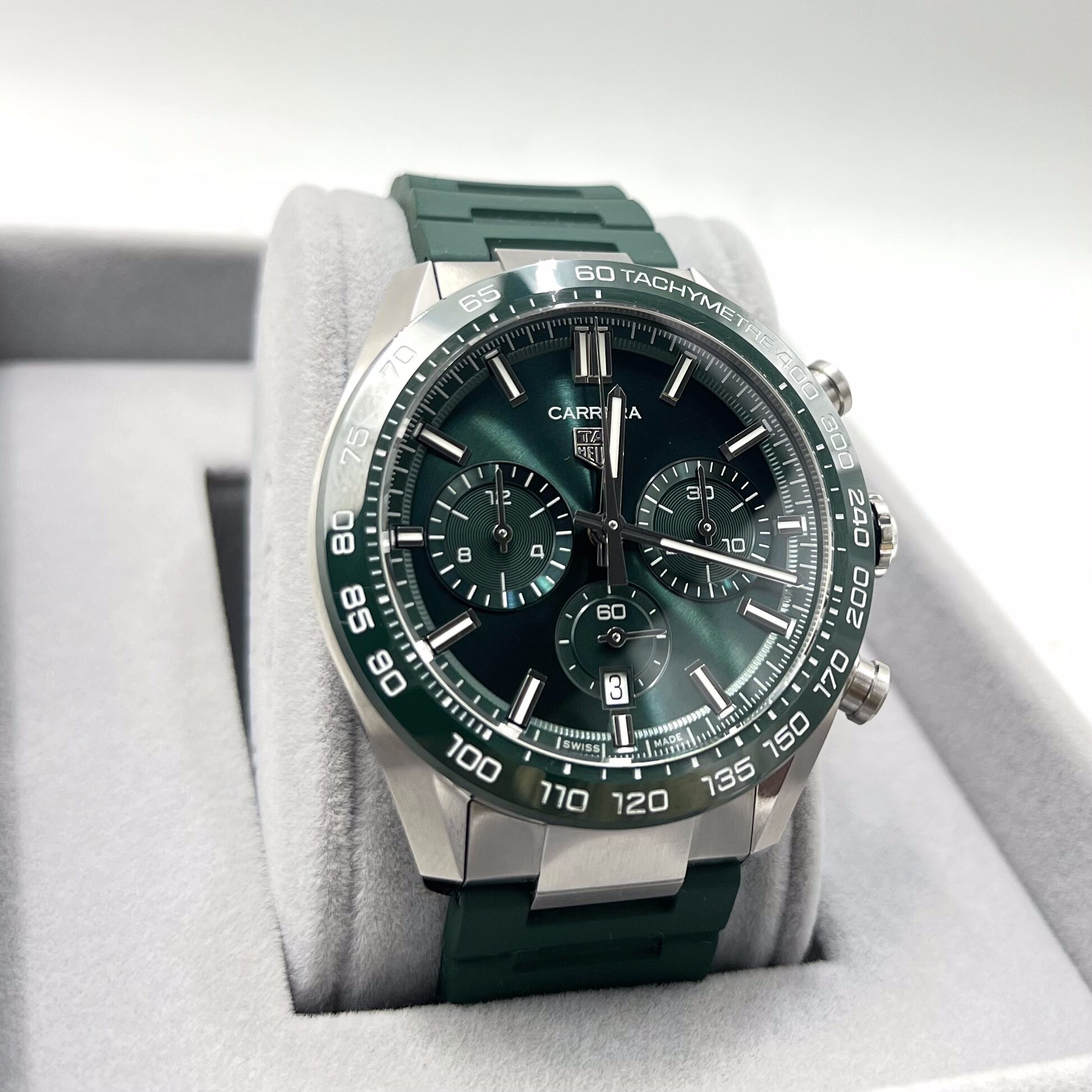 Tag Heuer Carrera Chronograph 44mm Ref: CBN2A1N
