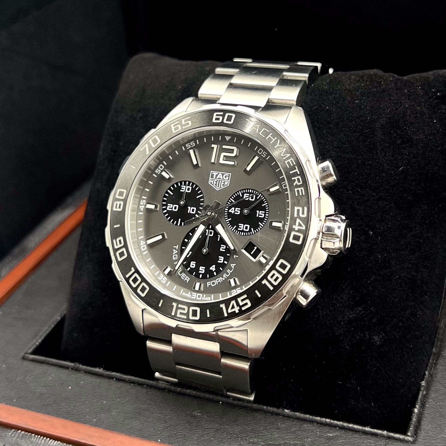 Tag Heuer Formula 1 Quartz Chronograph 43mm Ref: CAZ1011