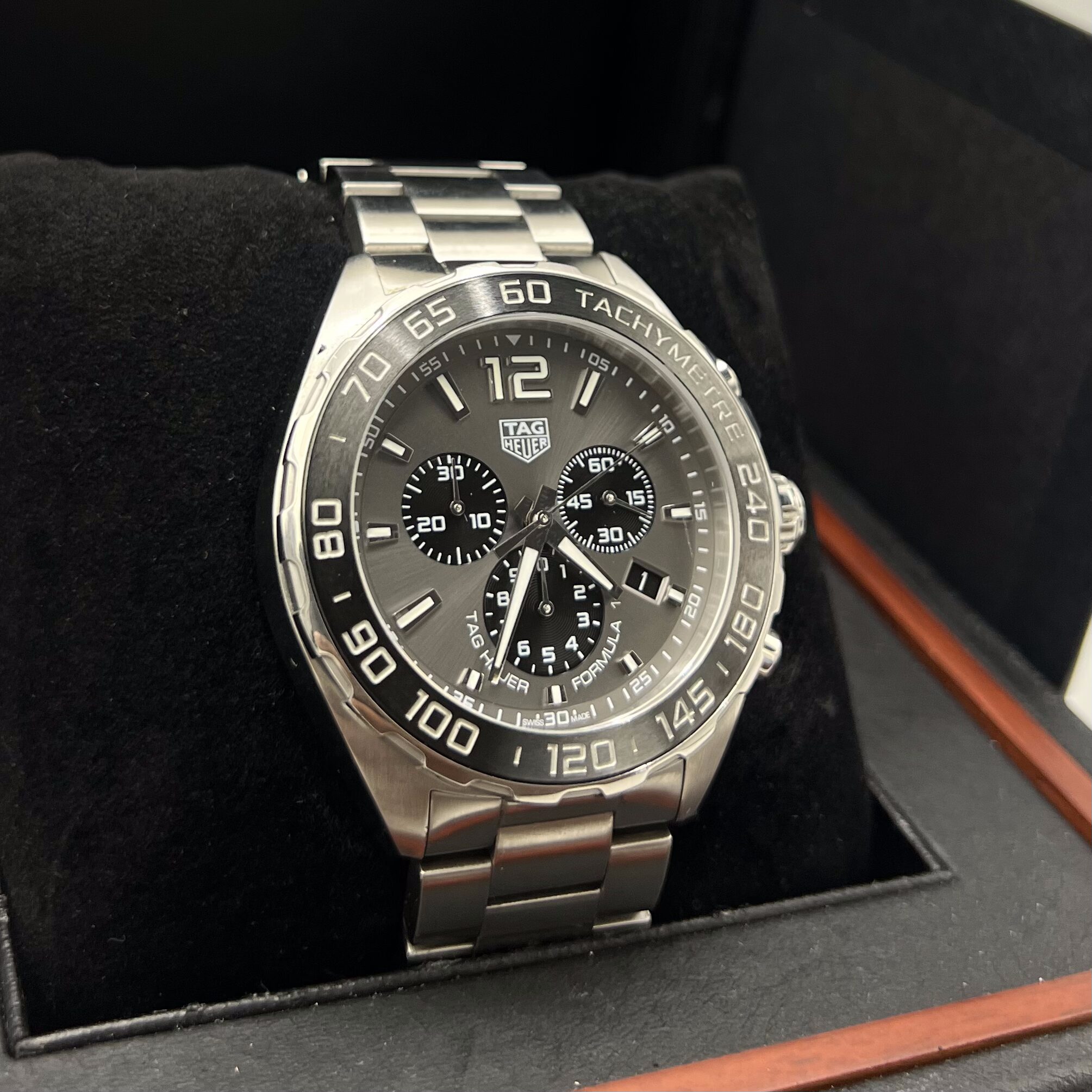 Tag Heuer Formula 1 Quartz Chronograph 43mm Ref: CAZ1011