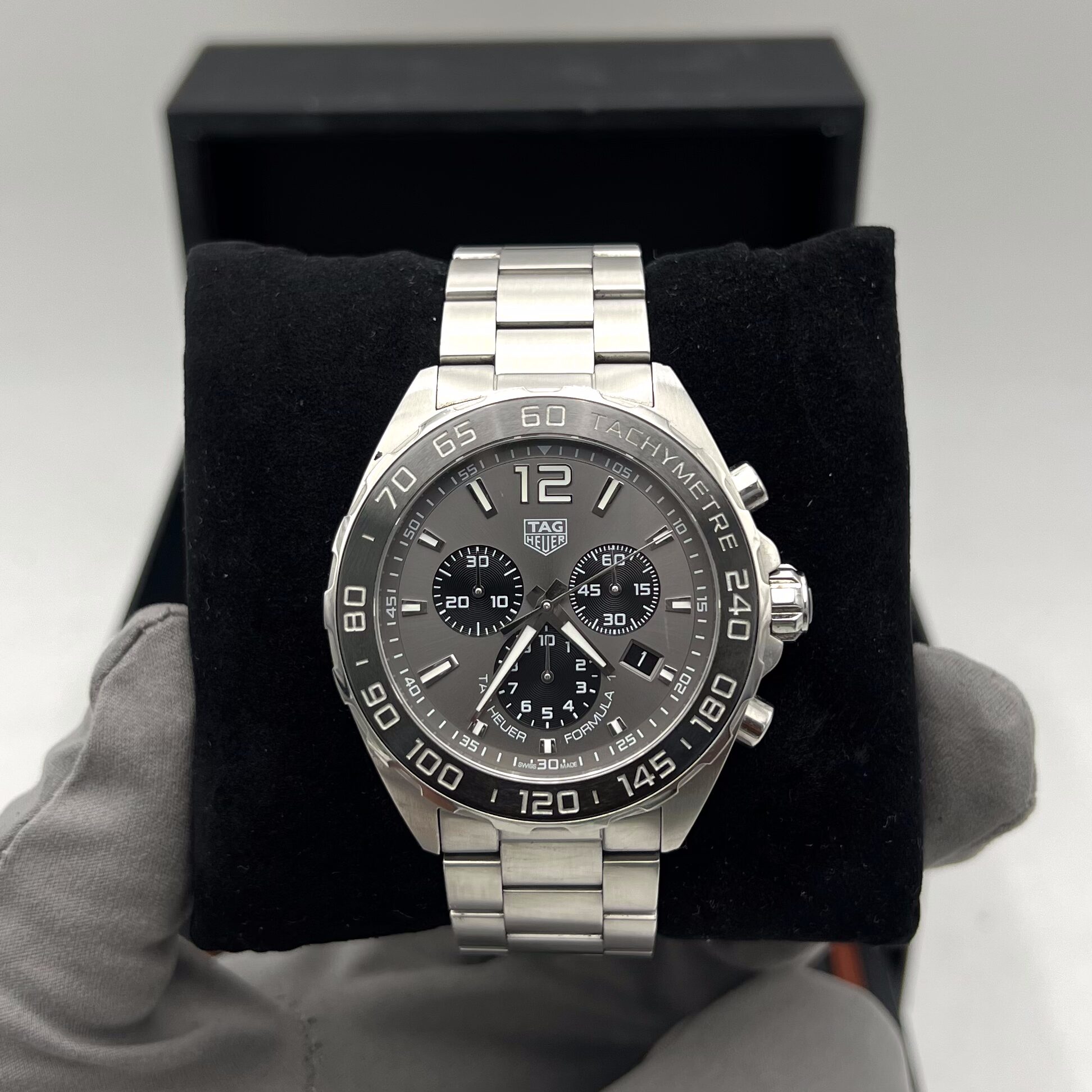 Tag Heuer Formula 1 Quartz Chronograph 43mm Ref: CAZ1011