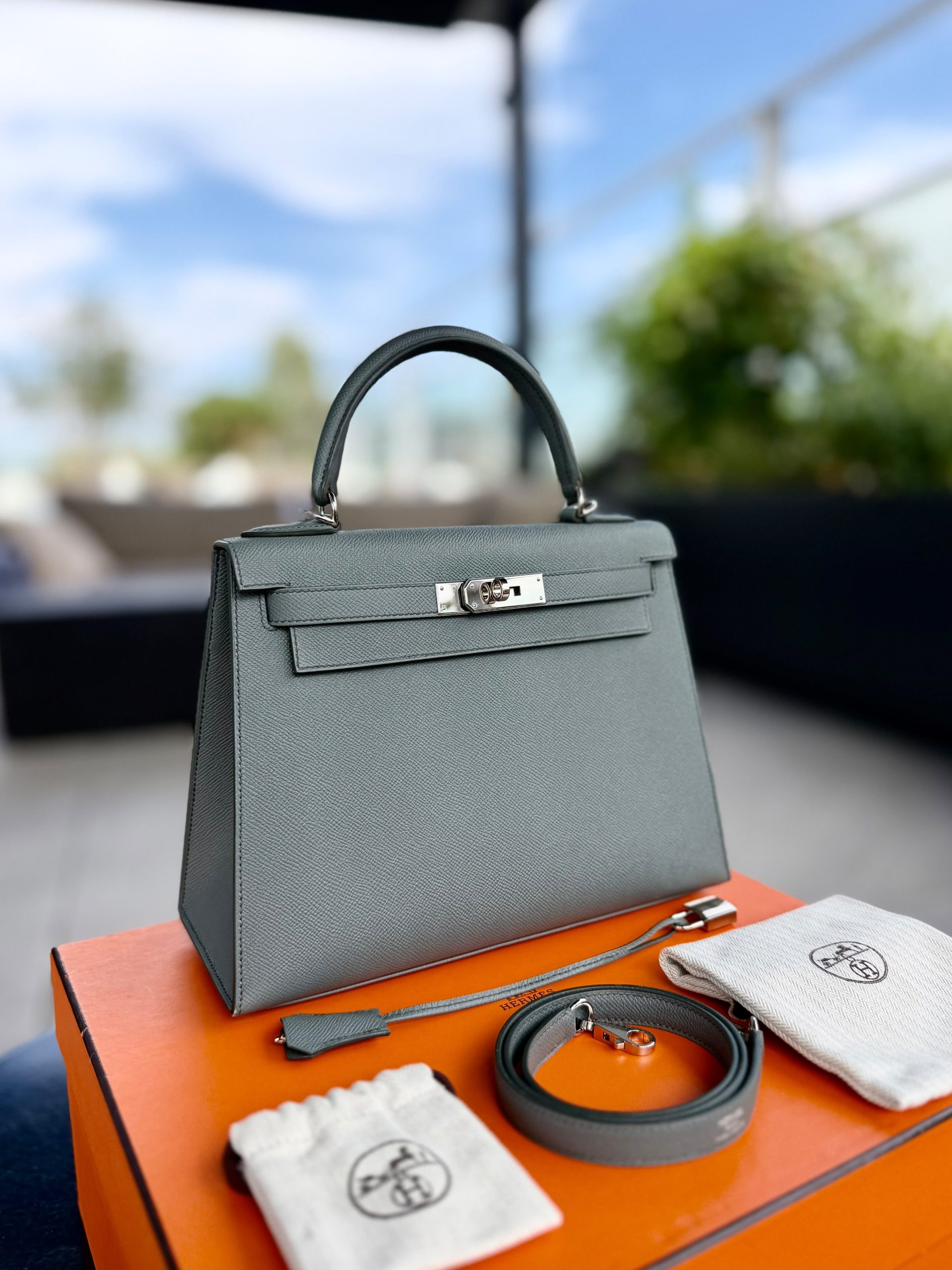 Hermès Kelly 28 Sellier Gris Epsom Leather Palladium Hardware (2019)