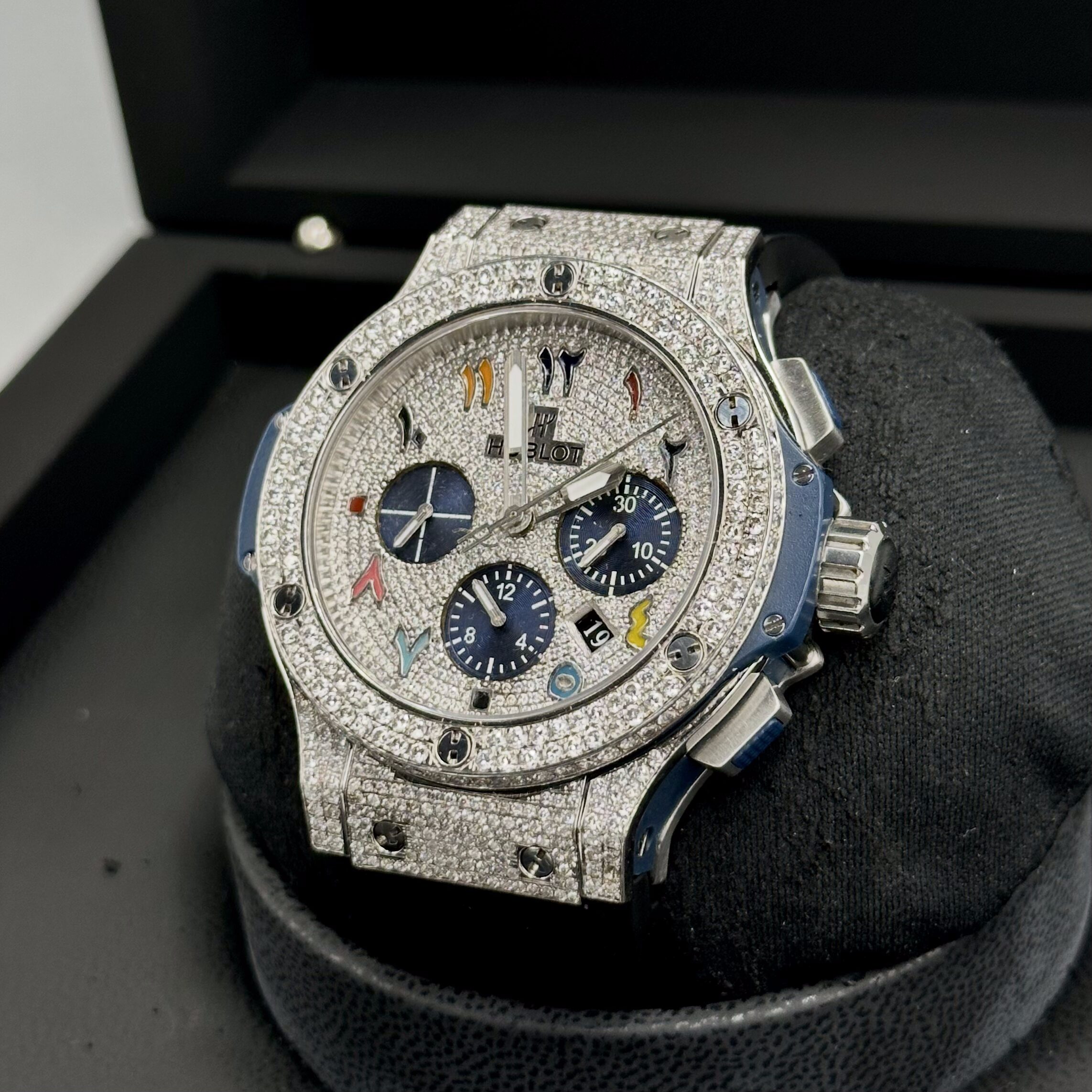 Hublot Big Bang 44mm Chronograph Iced Out Diamond Dial Ref. 301.SX.7170.LR
