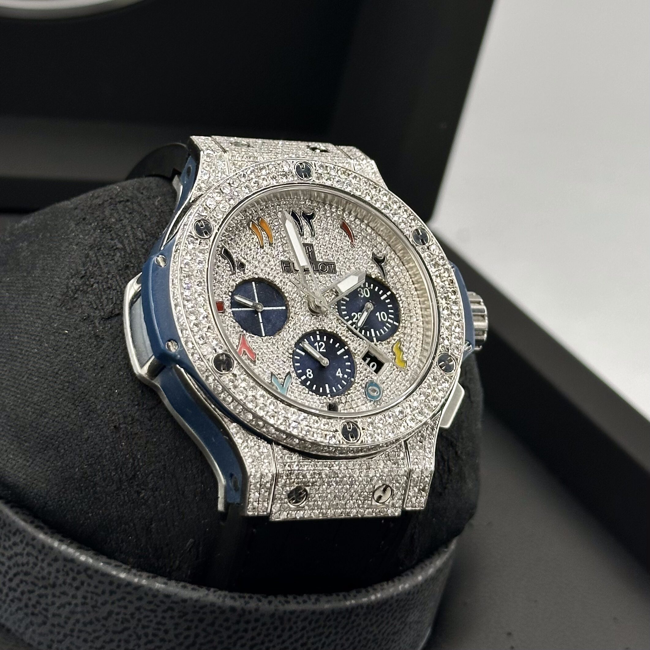 Hublot Big Bang 44mm Chronograph Iced Out Diamond Dial Ref. 301.SX.7170.LR