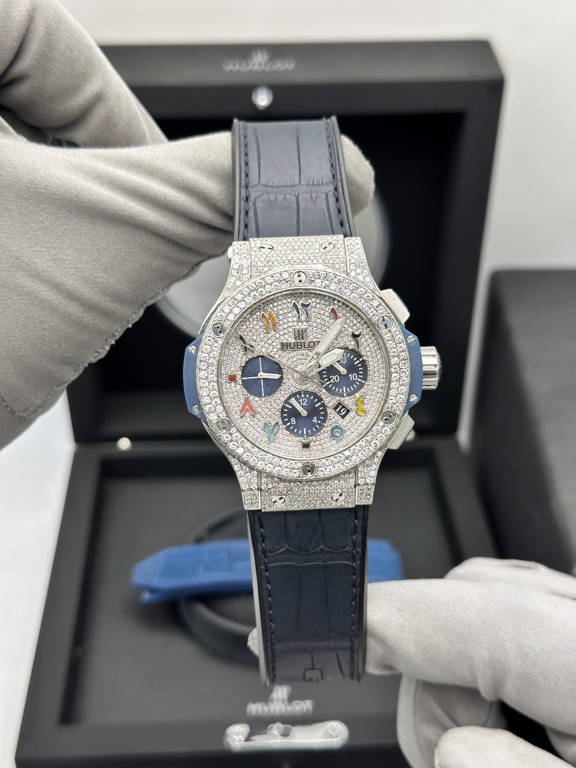Hublot Big Bang 44mm Chronograph Iced Out Diamond Dial Ref. 301.SX.7170.LR