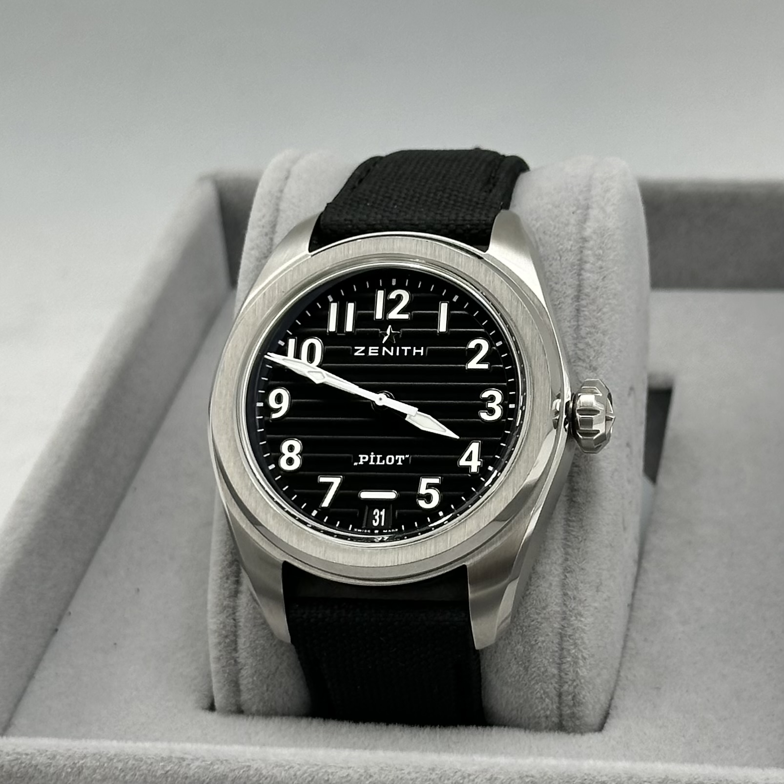 Zenith Pilot 40mm Ref: 03.4000.3620