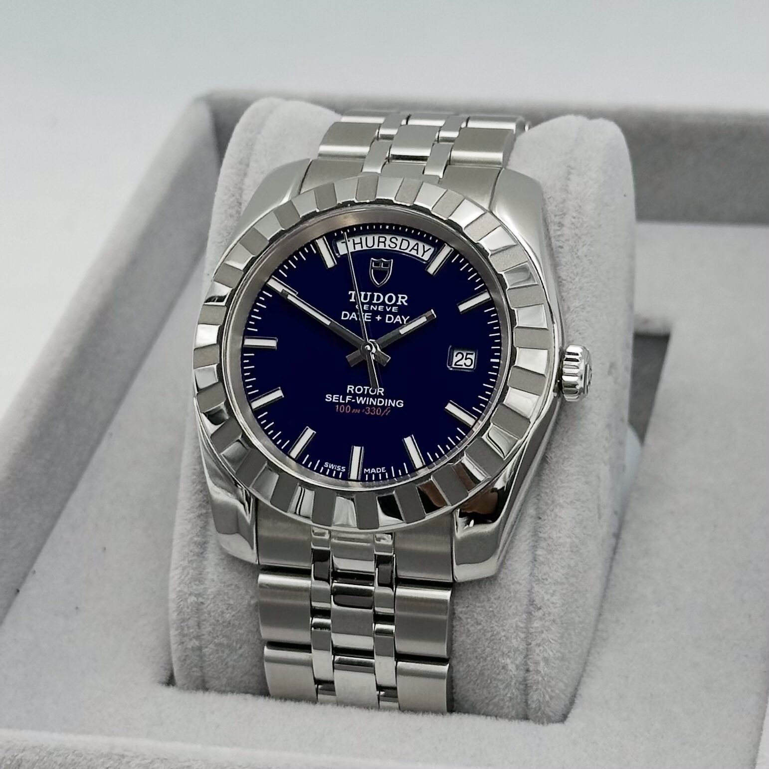 Tudor Classic blue Dial 40mm Ref: 23010