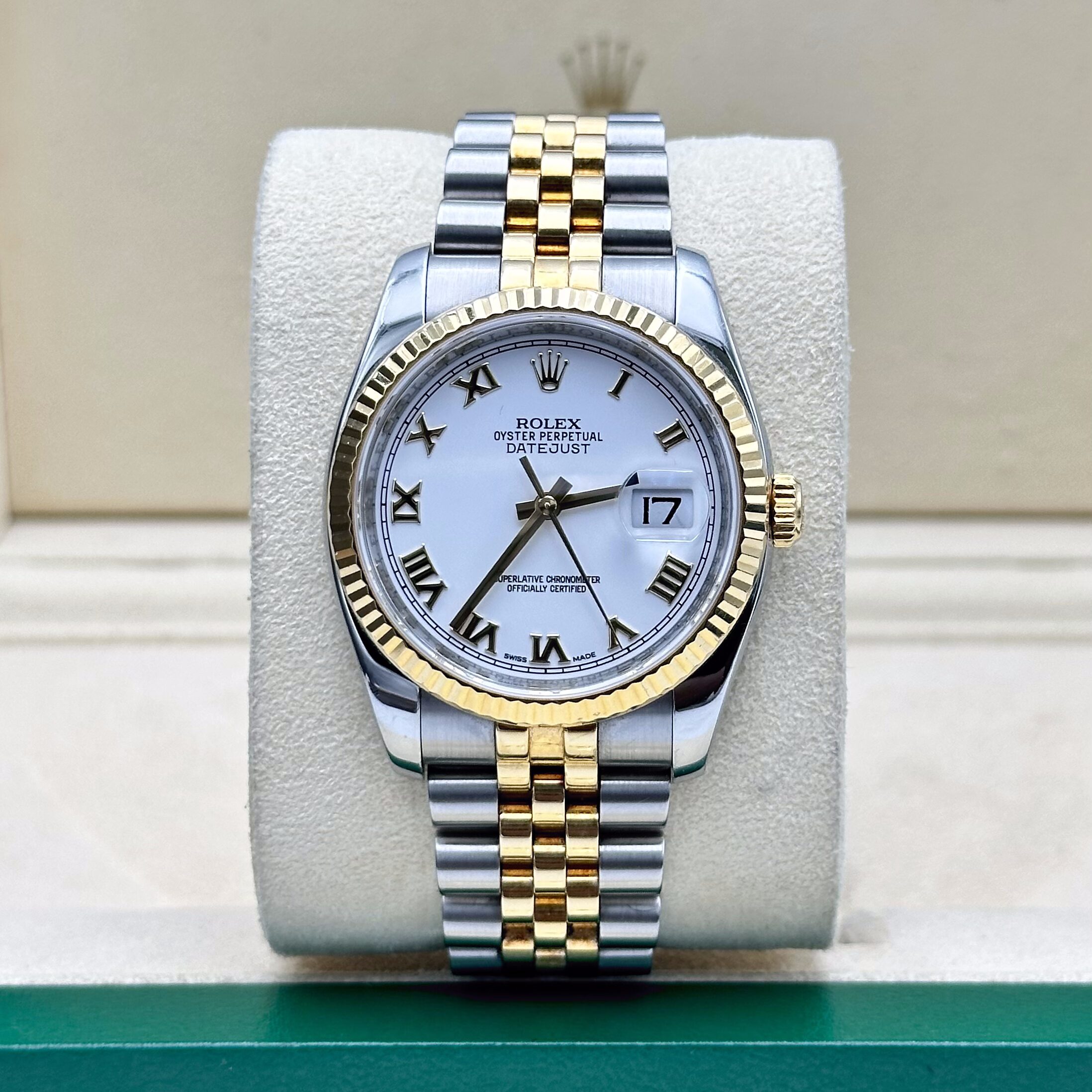 Rolex Datejust 36mm White dial Fluted bezel Ref: 116233