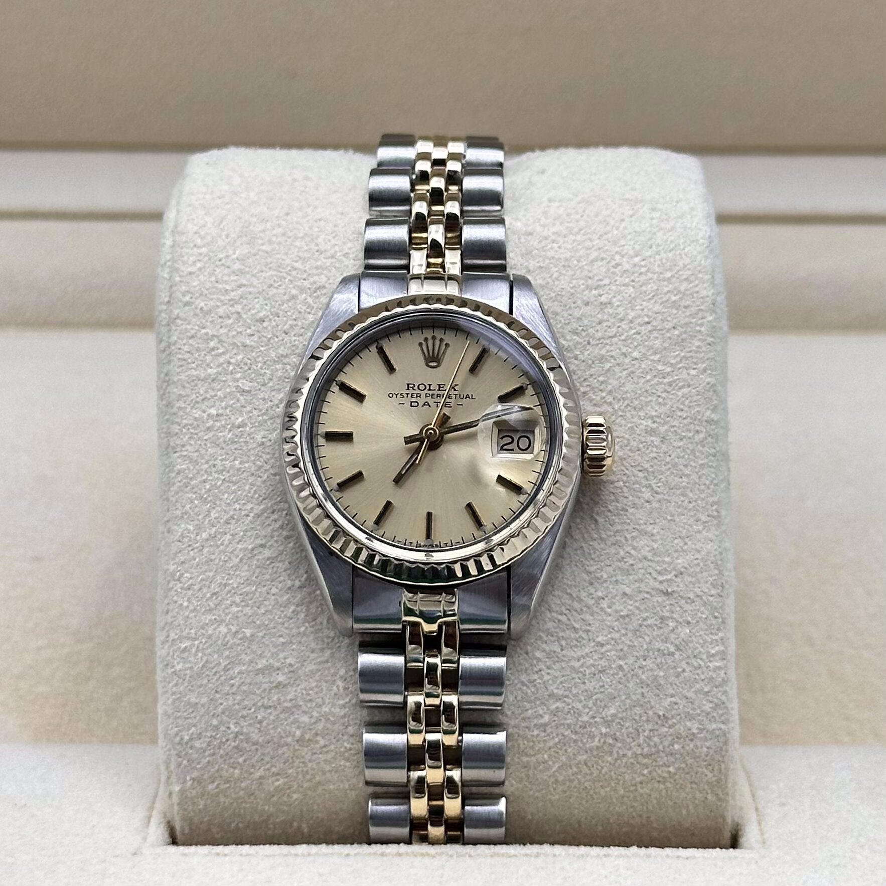 Rolex Oyster Perpetual Date Ref: 6917